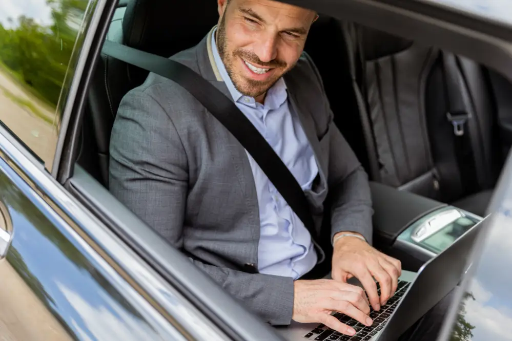 Corporate limo service in Denver CO with chauffeur