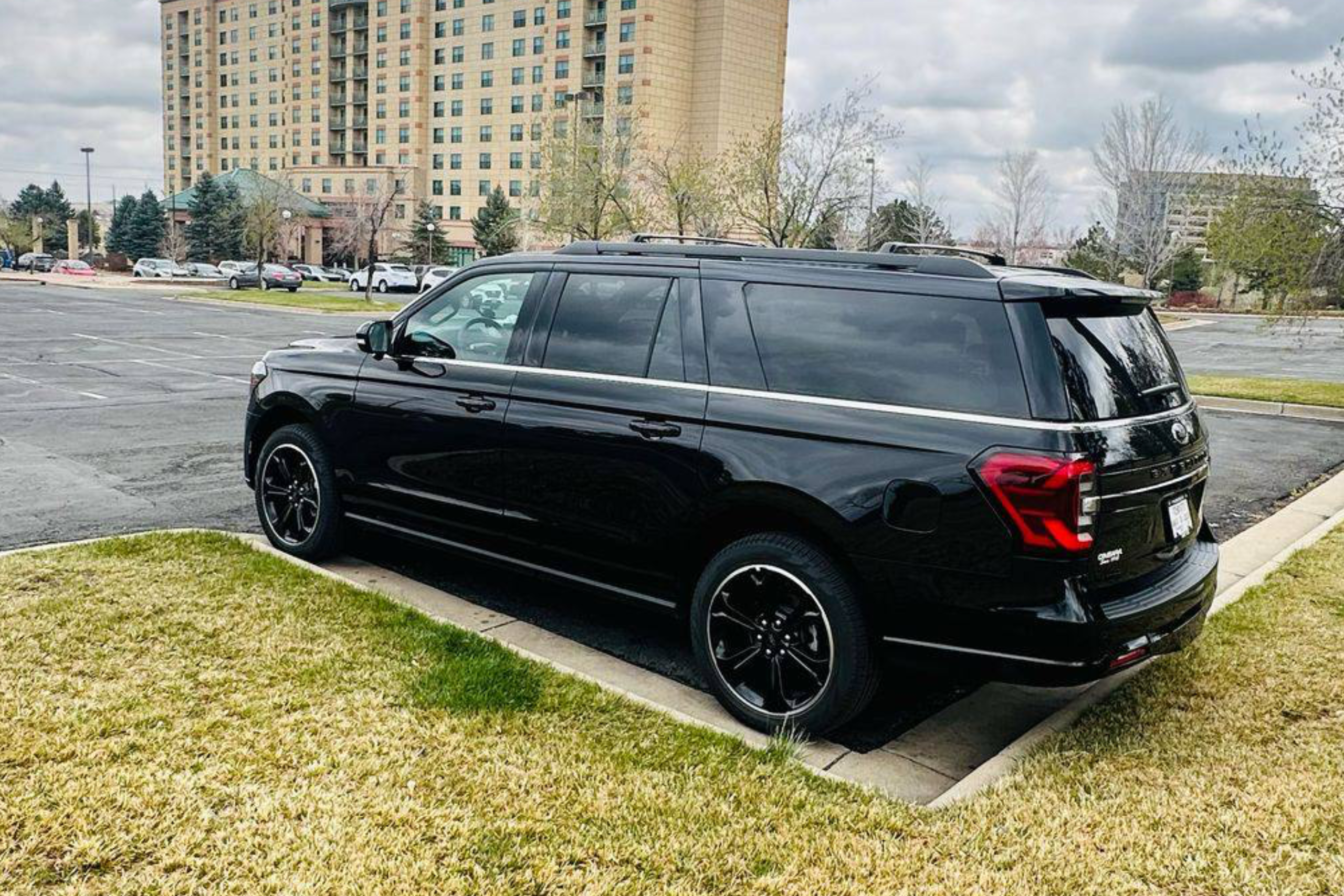 Luxury Denver Limousine Service for Any Occasion