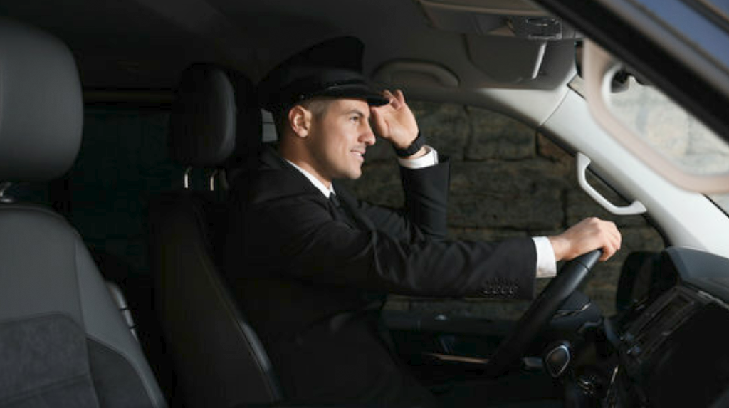 Luxury SUV transporting visitors from Denver Airport to Vail